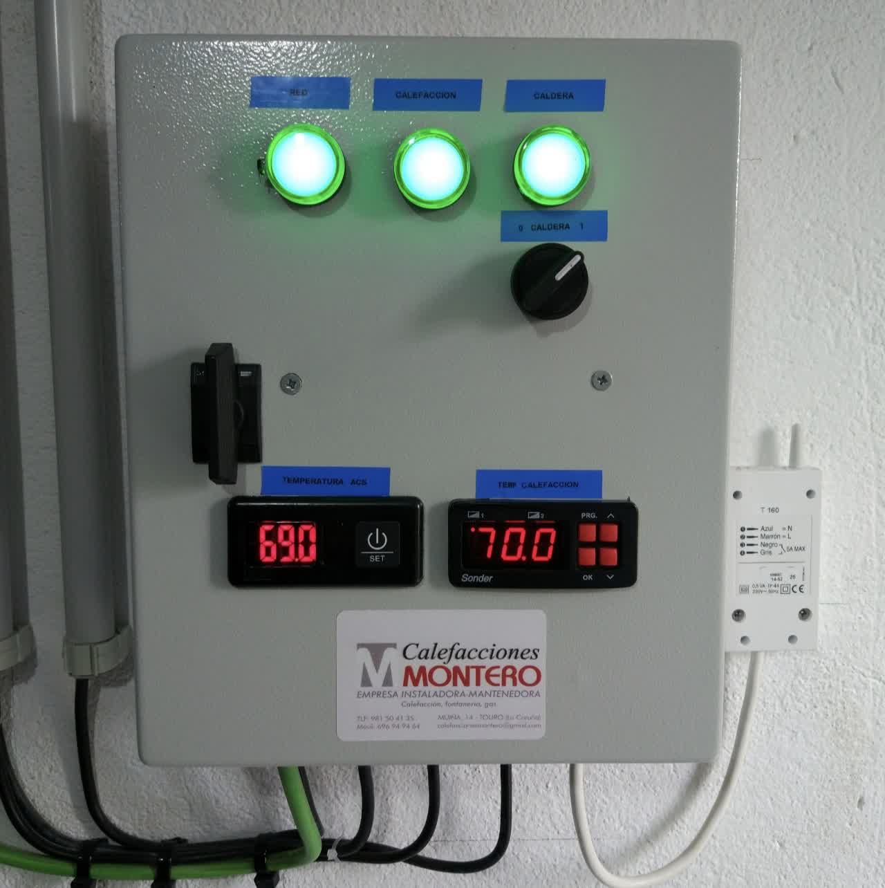 Cuadro de control de caldera de calefacción instalado en Touro, A Coruña